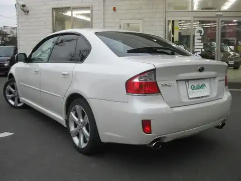 カタログ画像：レガシィＢ４ （LEGACY B4） ２．０ＧＴスペックＢ 2007年5月 CBA-BL5 2000cc サテンホワイト・パール 燃費11.4km / l バック