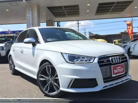 カタログ画像：Ｓ１スポーツバック （S1 SPORTBACK） ベースグレード 2014年11月 ABA-8XCWZF 2000cc グレイシアホワイトメタリック 燃費14.4km / l メイン（その他）