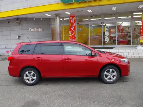 カタログ画像：カローラフィールダー （COROLLA FIELDER） １．８Ｓ 2008年10月 DBA-ZRE142G 1800cc レッドマイカメタリック 燃費16.8km / l 外装