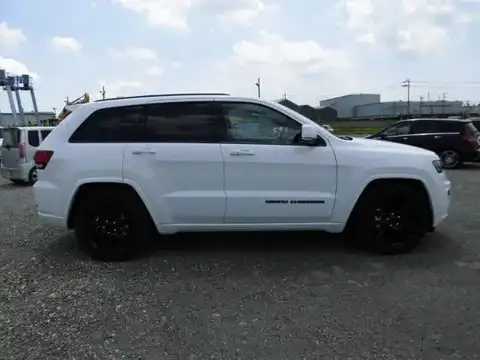 カタログ画像：ジープ・グランドチェロキー （JEEP GRAND CHEROKEE） アルティテュード 2018年7月 DBA-WK36TA 3600cc ブライトホワイトクリアコート 燃費9.6km / l 外装