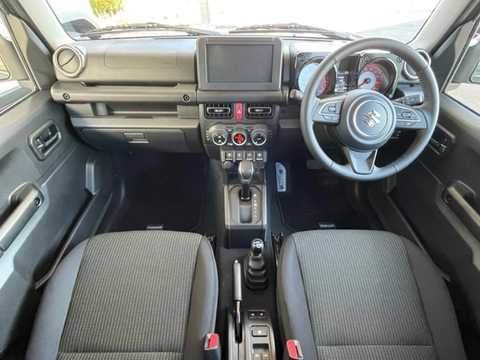 カタログ画像：ジムニー （JIMNY） ＸＧ 2025年11月 3BA-JB64W 660cc 燃費14.3km / l 内装