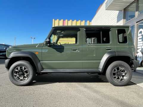 カタログ画像：ジムニーノマド （JIMNY NOMADE） ＦＣ 2025年4月 3BA-JC74W 1500cc ジャングルグリーン2 燃費13.6km / l 外装