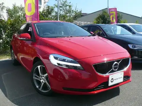 カタログ画像：Ｖ４０ （V40） Ｔ３ モメンタム 2016年7月 DBA-MB4154T 1500cc パッションレッド 燃費16.5km / l メイン（その他）