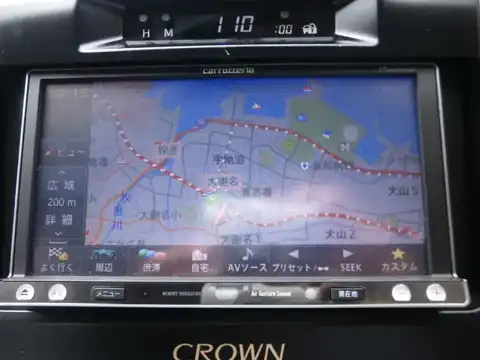 カタログ画像：クラウンハイブリッド （CROWN HYBRID） ロイヤル Ｆｏｕｒ 2014年7月 DAA-AWS211 2500cc ホワイトパールクリスタルシャイン 燃費21.0km / l 内装