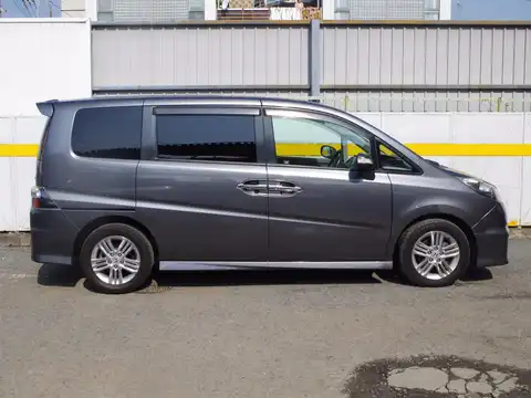 カタログ画像：ステップワゴン （STEPWAGON） スパーダＳ ＨＤＤナビパッケージ 2007年11月 DBA-RG1 2000cc ポリッシュドメタル・メタリック 燃費12.2km / l 外装