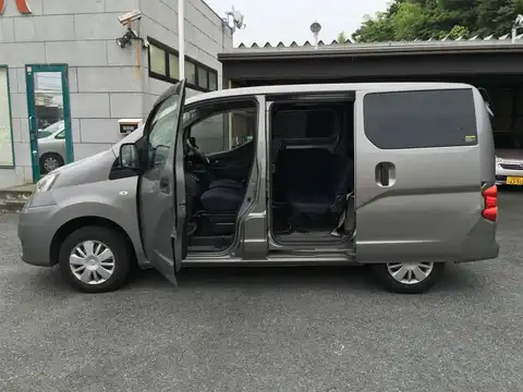 カタログ画像：ＮＶ２００バネットバン （NV200VANETTE VAN） ＧＸ 2014年10月 DBF-VM20 1600cc ブリリアントシルバー（Ｍ）orブレードシルバー（Ｍ） 燃費14.0km / l 外装