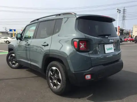 カタログ画像：ジープ・レネゲード （JEEP RENEGADE） ロンジチュード 2018年2月 ABA-BU14 1400cc アンヴィルクリアコート 燃費15.5km / l バック