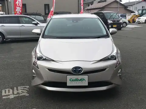 カタログ画像：プリウス （PRIUS） Ａ 2015年12月 DAA-ZVW51 1800cc シルバーメタリックorスティールブロンドメタリック 燃費37.2km / l フロント