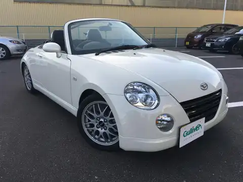 カタログ画像：コペン （COPEN） １０ｔｈアニバーサリーエディション 2012年4月 ABA-L880K 660cc ＤＣ・パールホワイトⅠ 燃費15.2km / l 外装