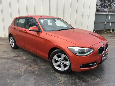 カタログ画像：１シリーズ （1 SERIES） １１６ｉ スポーツ 2014年8月 DBA-1A16 1600cc ヴァレンシア・オレンジ（メタリック・カラー） 燃費16.6km / l メイン（その他）