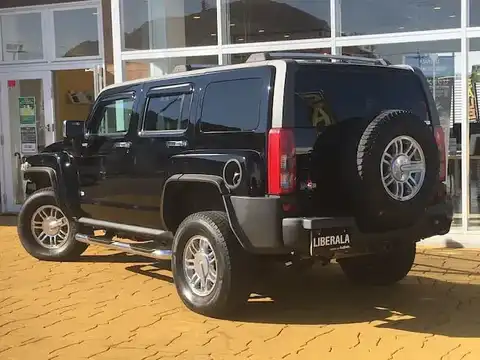 カタログ画像：ハマーＨ３ （HUMMER H3） ラグジュアリー 2009年1月 ABA-T345F 3700cc ブラック 燃費6.4km / l バック