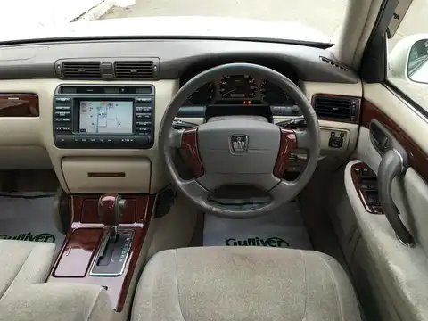 カタログ画像：クラウン （CROWN） ロイヤルサルーン プレミアム 2003年1月 TA-JZS175 3000cc ホワイトパールクリスタルシャインｏｒミレニアムパールトーニング 燃費11.4km / l 内装