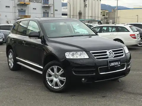 カタログ画像：トゥアレグ （TOUAREG） Ｖ６ シュトルツ 2006年8月 GH-7LBMVS 3200cc ブラックマジックパールエフェクト 燃費7.5km / l メイン（その他）