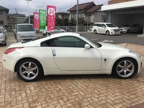 カタログ画像：フェアレディＺ （FAIRLADY Z） バージョンＳＴ 2008年1月 CBA-Z33 3500cc ホワイトパール（３Ｐ） 燃費9.2km / l 外装