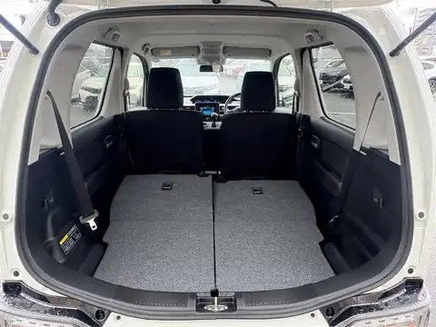 カタログ画像：ワゴンＲカスタムＺ （WAGON R CUSTOM Z） ハイブリッドＺＸ アップグレードパッケージ装着車 2022年8月 5AA-MH95S 660cc ピュアホワイトパール 燃費24.2km / l 内装
