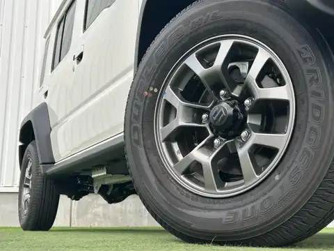 カタログ画像：ジムニー （JIMNY） ＸＧ 2025年11月 3BA-JB64W 660cc 燃費14.3km / l メイン