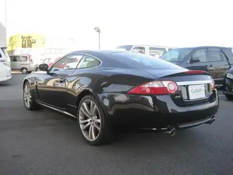 カタログ画像：ＸＫ （XK） ＸＫクーペ 2007年4月 CBA-J435A 4200cc ミッドナイトorエボニー 燃費6.9km / l バック