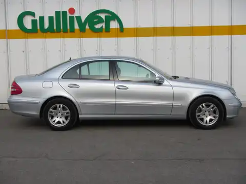 カタログ画像：Ｅクラス （E-CLASS） Ｅ２８０ 2005年8月 DBA-211054C 3000cc キューバナイトシルバー（Ｍ）orイリジウムシルバー（Ｍ） 燃費9.1km / l 外装