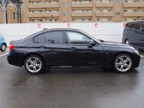 カタログ画像：３シリーズ （3 SERIES） ３２０ｉ ｘＤｒｉｖｅ Ｍスポーツ 2014年8月 DBA-3B20 2000cc ブラック・サファイア 燃費15.2km / l 外装