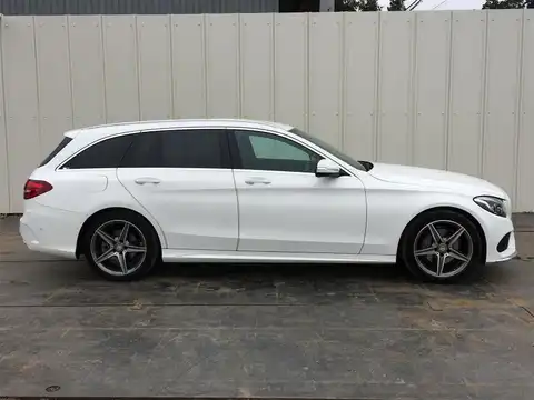 カタログ画像：Ｃクラスステーションワゴン （C-CLASS STATIONWAGON） Ｃ１８０ ステーションワゴン スポーツ 2014年10月 DBA-205240C 1600cc ダイヤモンドホワイト（Ｍ） 燃費16.5km / l 外装