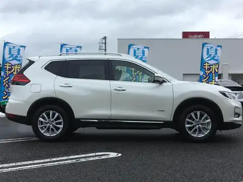 カタログ画像：エクストレイル （X-TRAIL） ２０Ｘ ハイブリッド 2017年6月 DAA-HT32 2000cc ブリリアントホワイトパール（３Ｐ） 燃費20.8km / l 外装