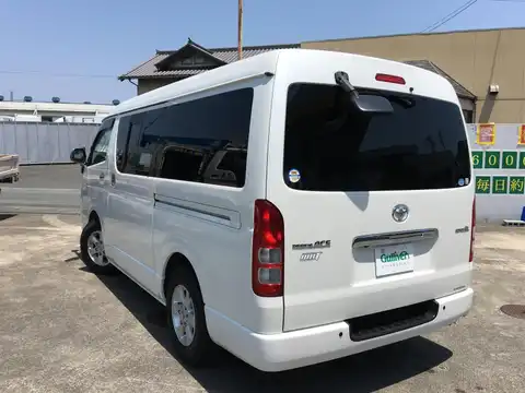 カタログ画像：レジアスエースバン （REGIUS ACE VAN） スーパーＧＬ 2010年7月 LDF-KDH211K 3000cc ホワイトパールクリスタルシャイン 燃費11.2km / l バック