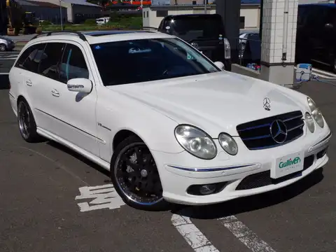 カタログ画像：Ｅクラスステーションワゴン （E-CLASS STATIONWAGON） Ｅ５５ ＡＭＧ ステーションワゴン 2005年8月 DBA-211276 5500cc アラバスターホワイト（Ｓ） 燃費6.6km / l メイン（その他）