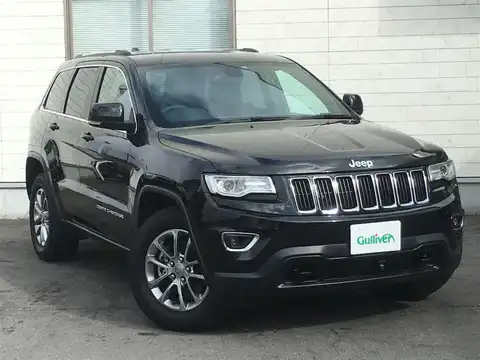 カタログ画像：ジープ・グランドチェロキー （JEEP GRAND CHEROKEE） ラレード 2015年7月 ABA-WK36T 3600cc ブリリアントブラッククリスタルパールコート 燃費8.6km / l メイン（その他）