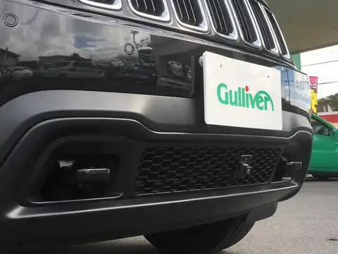 カタログ画像：ジープ・グランドチェロキー （JEEP GRAND CHEROKEE） ラレード 2014年4月 ABA-WK36T 3600cc ブリリアントブラッククリスタルパールコート 燃費8.6km / l 外装