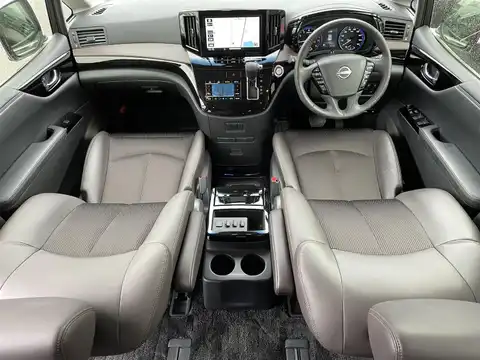 日産,エルグランド,オーテック,2024年4月