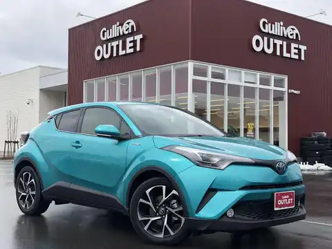 カタログ画像：Ｃ－ＨＲ （C-HR） Ｇ 2016年12月 DAA-ZYX10 1800cc ラディアントグリーンメタリック 燃費30.2km / l メイン（その他）