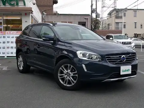 カタログ画像：ＸＣ６０ （XC60） Ｔ５ 2014年10月 DBA-DB420XC 2000cc カスピアンブルーメタリック 燃費13.6km / l メイン