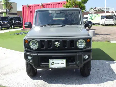 カタログ画像：ジムニー （JIMNY） ＸＬ スズキセーフティサポート装着車 2021年10月 3BA-JB64W 660cc ミディアムグレー 燃費14.3km / l フロント