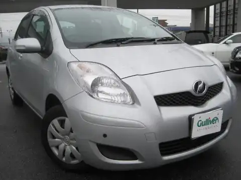 カタログ画像：ヴィッツ （VITZ） ＦリミテッドⅡ 2009年8月 DBA-SCP90 1300cc シルバーマイカメタリックorミディアムシルバーメタリック 燃費20.0km / l メイン（その他）