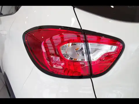 カタログ画像：キャプチャー （CAPTUR） プレミアム 2017年5月 ABA-2RH5F1 1200cc イヴォワール+ノワールエトワールM 燃費17.2km / l 外装