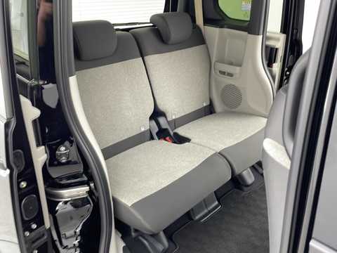 カタログ画像：Ｎ－ＢＯＸ （N-BOX） ベースグレード 2024年9月 6BA-JF5 660cc クリスタルブラック・パール 燃費21.6km / l 内装
