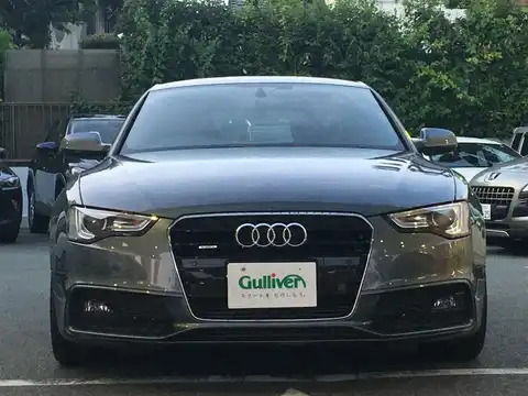 カタログ画像：Ａ５スポーツバック （A5 SPORTBACK） ２．０ＴＦＳＩクワトロ 2013年7月 DBA-8TCDNL 2000cc モンスーングレーメタリック 燃費13.6km / l フロント