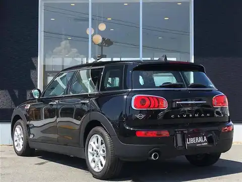 カタログ画像：ＭＩＮＩ （MINI） クーパーＤ クラブマン 2018年5月 LDA-LR20 2000cc ミッドナイト・ブラック（メタリック） 燃費22.0km / l バック