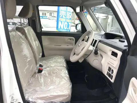 カタログ画像：ムーヴキャンバス （MOVE CANBUS） Ｘリミテッド ＳＡⅢ 2017年9月 DBA-LA810S 660cc パールホワイトIII×ナチュラルベージュマイカメタリック 燃費27.4km / l 内装