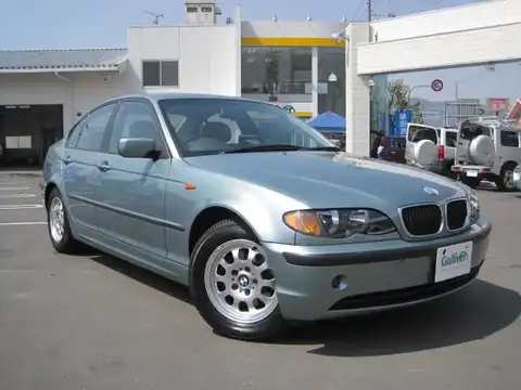 カタログ画像：３シリーズ （3 SERIES） ３１８ｉ 2004年4月 GH-AY20 2000cc グレー・グリーン（メタリック・カラー） 燃費10.8km / l メイン（その他）