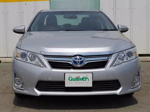 カタログ画像：カムリ （CAMRY） ハイブリッド レザーパッケージ 2013年9月 DAA-AVV50 2500cc シルバーメタリック 燃費23.4km / l フロント