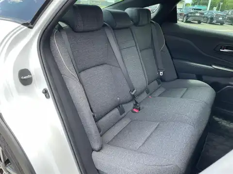 カタログ画像：クラウンクロスオーバー （CROWN CROSSOVER） ＲＳアドバンスド・ザ リミテッド－マットメタル 2023年12月 5AA-TZSH35 2400cc 燃費15.7km / l バック