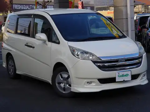 カタログ画像：ステップワゴン （STEPWAGON） Ｇ Ｓパッケージ 2005年5月 DBA-RG2 2000cc プレミアムホワイト・パール 燃費11.6km / l メイン