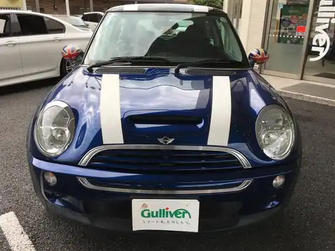 カタログ画像：ＭＩＮＩ （MINI） クーパーＳ 2002年3月 GH-RE16 1600cc インディ・ブルー 燃費11.6km / l フロント