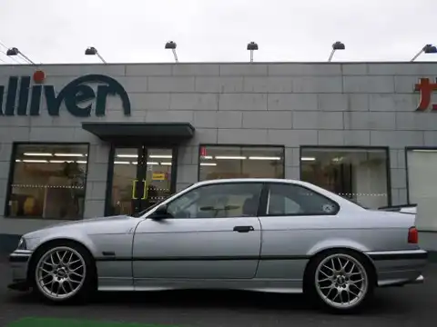 カタログ画像：３シリーズ （3 SERIES） ３１８ｉｓクーペ 1994年3月 E-BE18 1800cc アークティック・シルバー・メタリック 燃費7.7km / l 外装