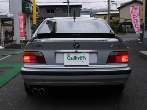 カタログ画像：３シリーズ （3 SERIES） ３１８ｉｓクーペ 1993年10月 E-BE18 1800cc バック