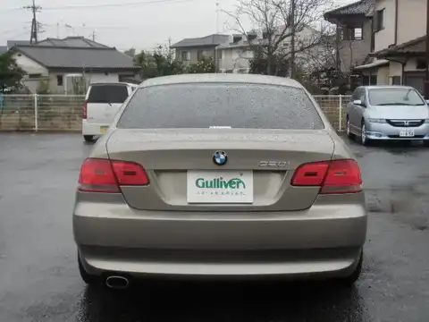 カタログ画像：３シリーズ （3 SERIES） ３２０ｉクーペ ハイラインパッケージ 2008年11月 ABA-WA20 2000cc 燃費12.8km / l バック