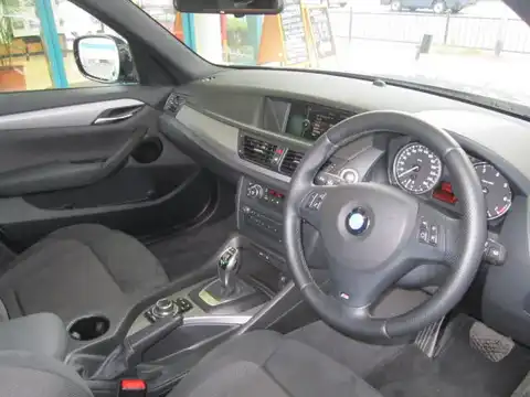 カタログ画像：Ｘ１ （X1） ｘＤｒｉｖｅ ２０ｉ Ｍスポーツパッケージ 2011年10月 DBA-VM20 2000cc 燃費11.4km / l 内装