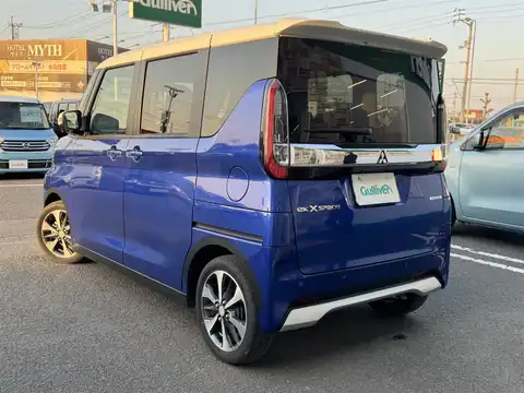 カタログ画像：ｅＫクロススペース （EK X SPACE） Ｔ プラスエディション 2021年12月 4AA-B35A 660cc サファイアブルーメタリック×ホワイトソリッド 燃費18.8km / l バック