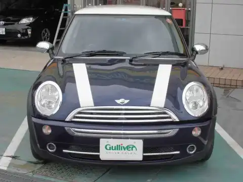 カタログ画像：ＭＩＮＩ （MINI） ワン 2004年9月 GH-RA16 1600cc ブラック・アイ・パープルメタリック 燃費14.0km / l フロント